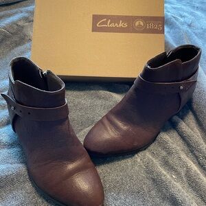 Clarks Women's Brown Ankle Boots